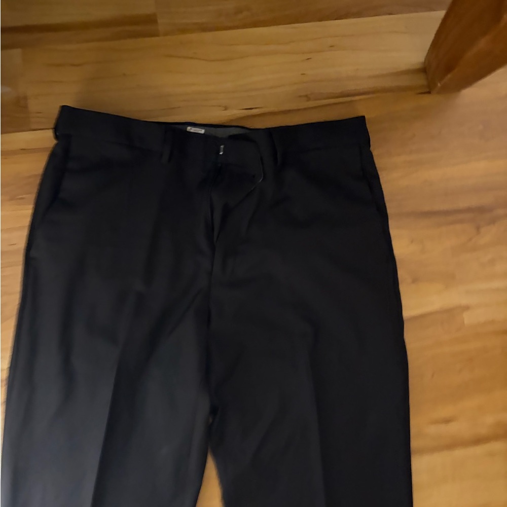 Haggar Classic Black Dress Pants great condition 36x29 - Picture 3 of 6